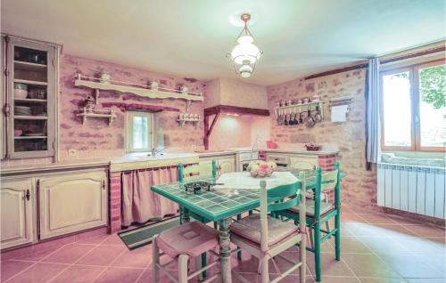 Terrasson-la-Villedieu Casa | Cozy Home In Terrasson-Lavilledieu With Wifi