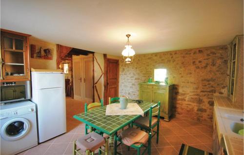 Terrasson-la-Villedieu Casa | Cozy Home In Terrasson-Lavilledieu With Wifi