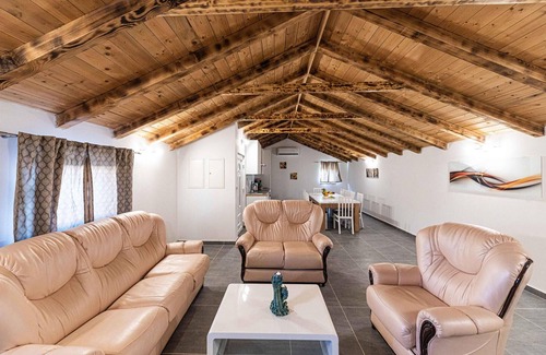 Trilj Casa | Acogedora casa en Ugljane con WiFi