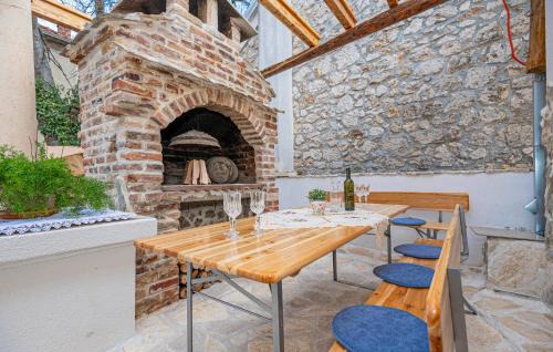 Imotski Casa | Cozy Home In Vinjani Donji