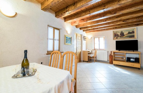 Modrusani Casa | Cozy Home In Zminj With Kitchen