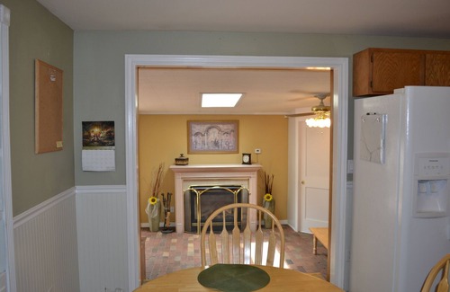 Castle Rock Casa | Acogedora casa en Culdesac, jacuzzi en glorieta, invernadero con vegetales orgánicos
