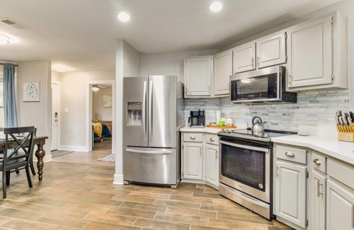 Gulf Breeze Casa | Cozy home minutes to beaches