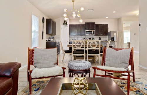 Solana Ridge Casa | Cozy Home Near AF BMT Lackland, Seaworld, Riverwalk, Six Flags & More