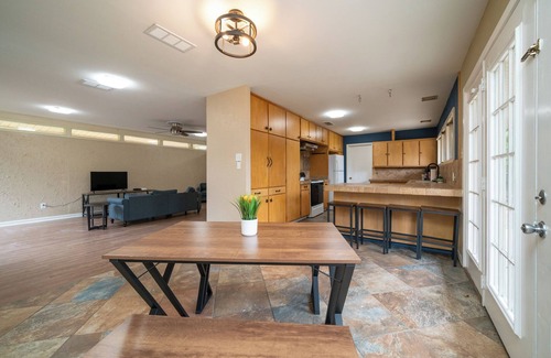 Longview Casa | Cozy Room Rental