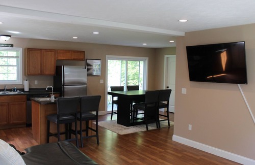 Keene Casa | Cozy Home Near Downtown, Shops, and Restaurants.