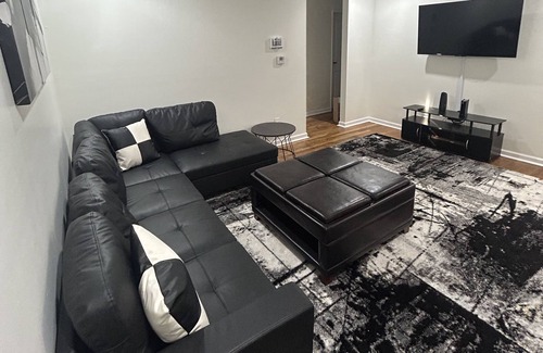 Columbus Casa | Cozy home near Downtown Columbus