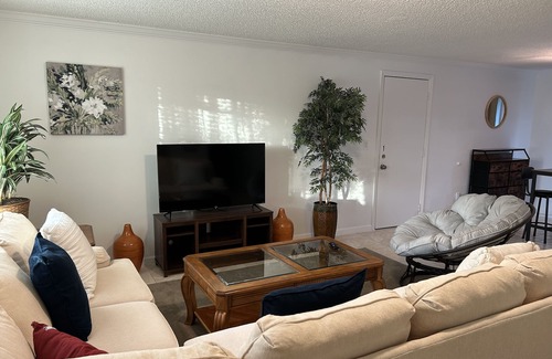 Royal Palm Beach Casa | Cozy Home near State fair grounds & peaceful beaches