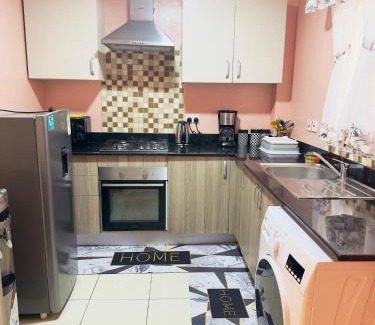 Nairobi West Apartamento | Cozy Home Near Wilson Airport & Giraffe Center