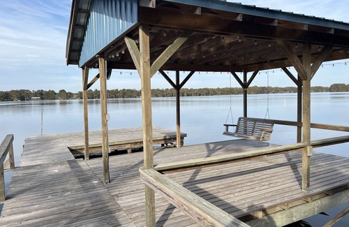 Ferriday Casa | Cozy home on Lake St. John. Pet friendly. Perfect for families and hunters.