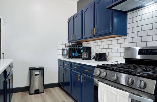 North Shore Casa | Cozy Home Pool, Patio, BBQ! 5BR