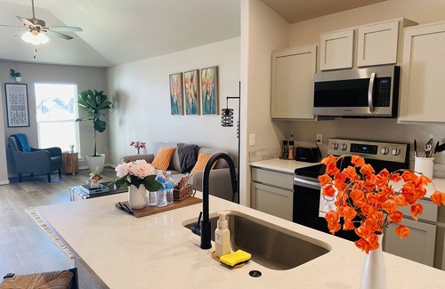 Lubbock Casa | Cozy home # Safe Neighborhood & Pet Friendly