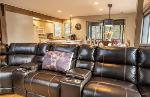 The Galena Territory Casa | Cozy Home secluded in the Wildlife Preserves