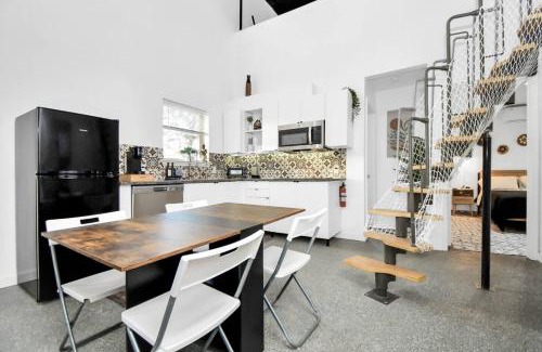 Fresno Casa | Cozy Home Sleeps9 HighSpeed WiFi500MBPS Plus