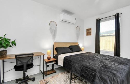 Fresno Casa | Cozy Home Sleeps9 HighSpeed WiFi500MBPS Plus
