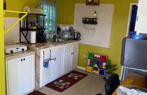 Portmore Casa | Cozy Home Stay