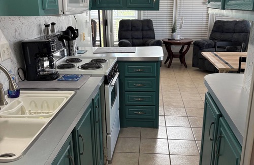 Port Isabel Cabaña | Cozy Home Sunset Haven