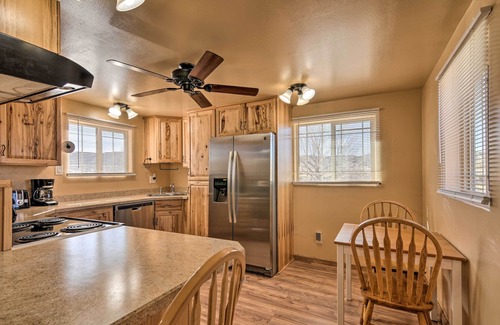 Henrieville Casa | Cozy Home w/ Canyon Views: 2 Mi to Grand Staircase