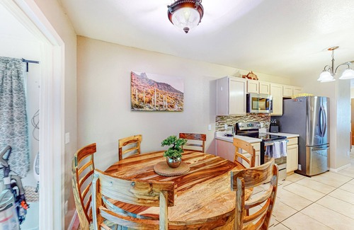 Rancho Vistoso Casa | Cozy home with beautiful enclosed backyard, firepit, patio, grill, mtn views