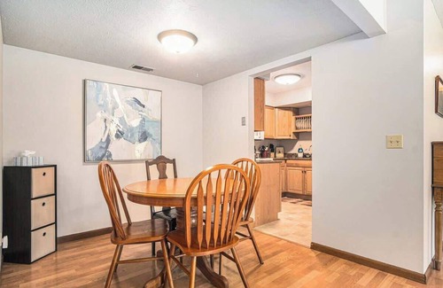 Midtown Casa | Cozy Home with Comfort & Prime Location & King Bed
