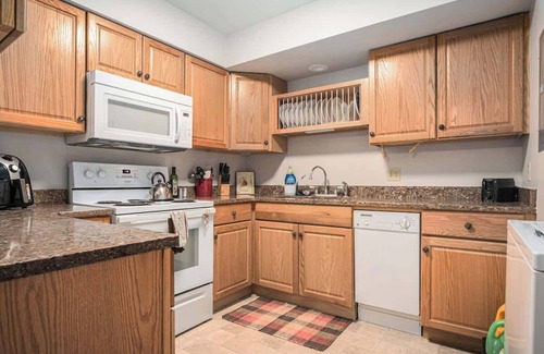 Midtown Casa | Cozy Home with Comfort & Prime Location & King Bed
