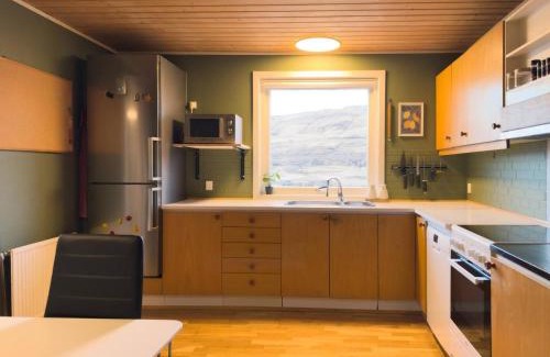 Eidi Casa | Cozy Home With Fantastic Views