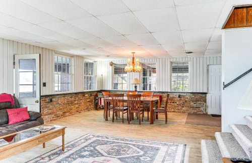 Fulton Casa | Cozy Home with Yard Steps to Mississippi River