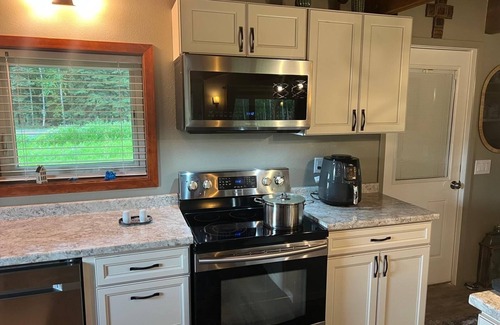 North Pole Casa | Cozy Homestay in North Pole, Alaska - Charming 3-bedroom house