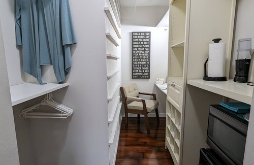 Port Saint Lucie Apartamento | Cozy Honey Room Perfect Comfort with Wi-Fi & Free Parking
