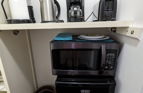 Port Saint Lucie Apartamento | Cozy Honey Room Perfect Comfort with Wi-Fi & Free Parking