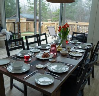 MacTier Casa | Cozy, Hot Tub, Sauna, Heated Floors, EV, Nespresso