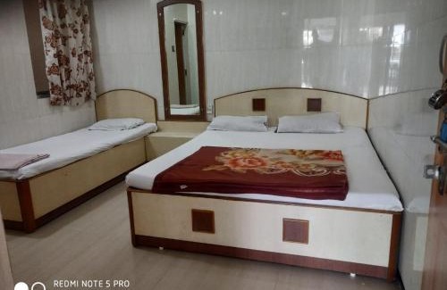Dwarka Casa | Cozy Hotel Gayatri Guest House