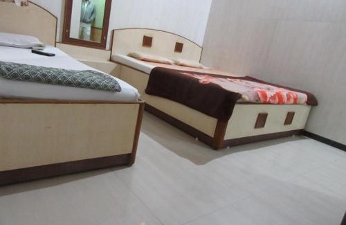 Dwarka Casa | Cozy Hotel Gayatri Guest House