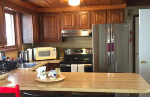 Bushkill Casa | Cozy house 15 mins to Shawnee Ski Mountain.