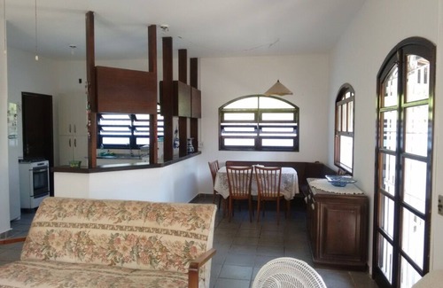 Terceiro Gleba Casa | Casa acogedora a 600 metros de la playa de Indaía, Bertioga