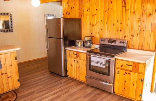 Vadito Casa | Cozy house at Sipapu Ski Resort with a gorgeous view overlooking the mountain