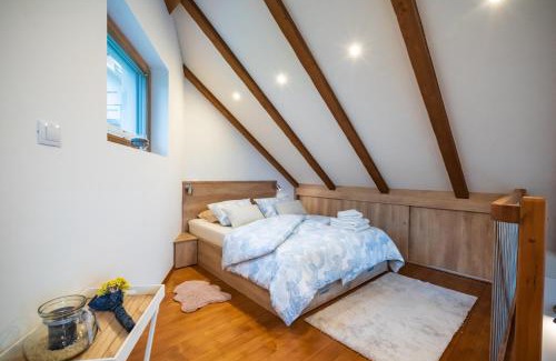 Zirovnica Casa | Cozy House Claudia