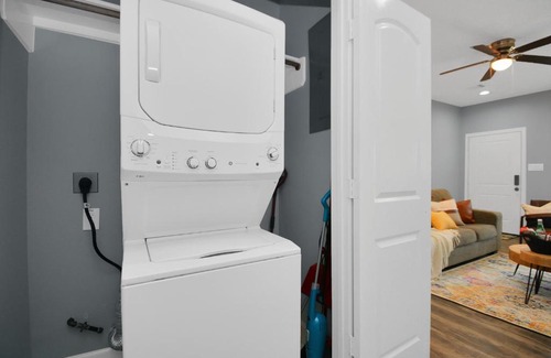Southeast Houston Casa | Cozy House for group trips - Near Hobby, NRG, Med Center, UH, TSU