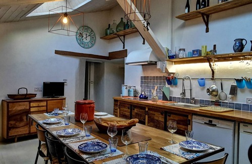 Lempdes-sur-Allagnon Cabaña | Casa acogedora con patio privado en el corazón de Auvernia