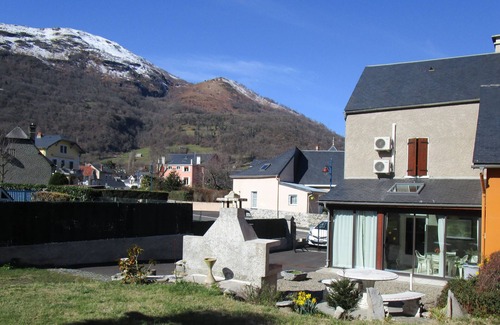 Pierrefitte-Nestalas Casa | Acogedora casa vallada jardín 600m2 10kms de CAUTERETS 20k ms en Lourdes