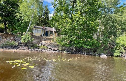 Almhult Municipality Casa | Cozy house in entire private Island Mocklen lake