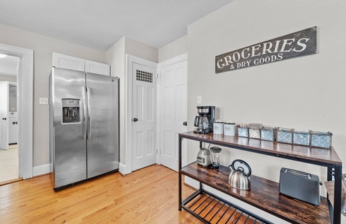 Greensboro Casa | Cozy house in Fisher park