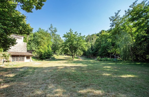 Bassano Sotto Apartamento | Cozy house in nature for families, couples and pets