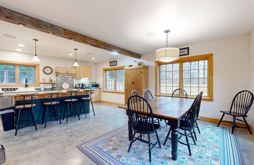 Moretown Casa | Cozy house in the woods, riverfront, trail, fireplace, wifi, w/d, bbq, balcony