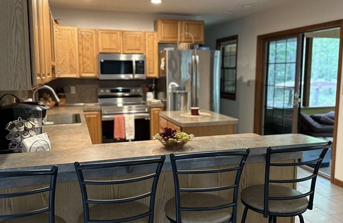 Gouldsboro Casa | Cozy House in Big Bass Lake Gouldsboro with Hot Tub, Fire Pit, Pool, Ping Pong