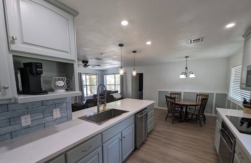Belton Casa | Cozy house minutes from Lake Belton