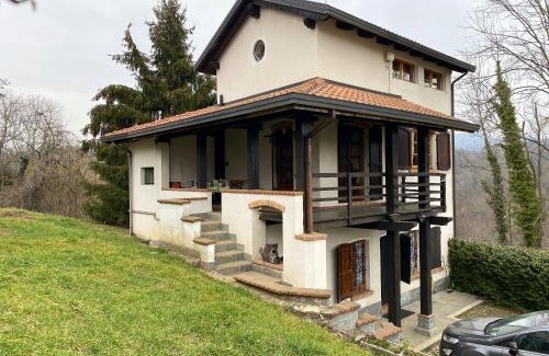 Sostegno Casa | Cozy house near Asei with garden and terrace