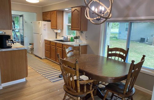 Kendall Casa | Cozy House on Swan Lake in Allegan