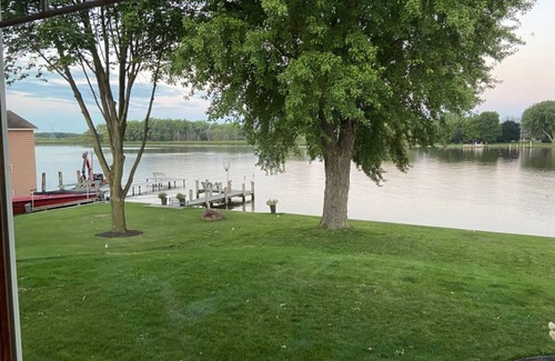 Winneconne Casa | Cozy house on the Wolf River with beautiful views.