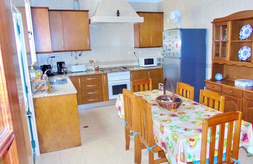 Portimao Casa | Cozy House to 5 minutes drive to the city. Outdoor space